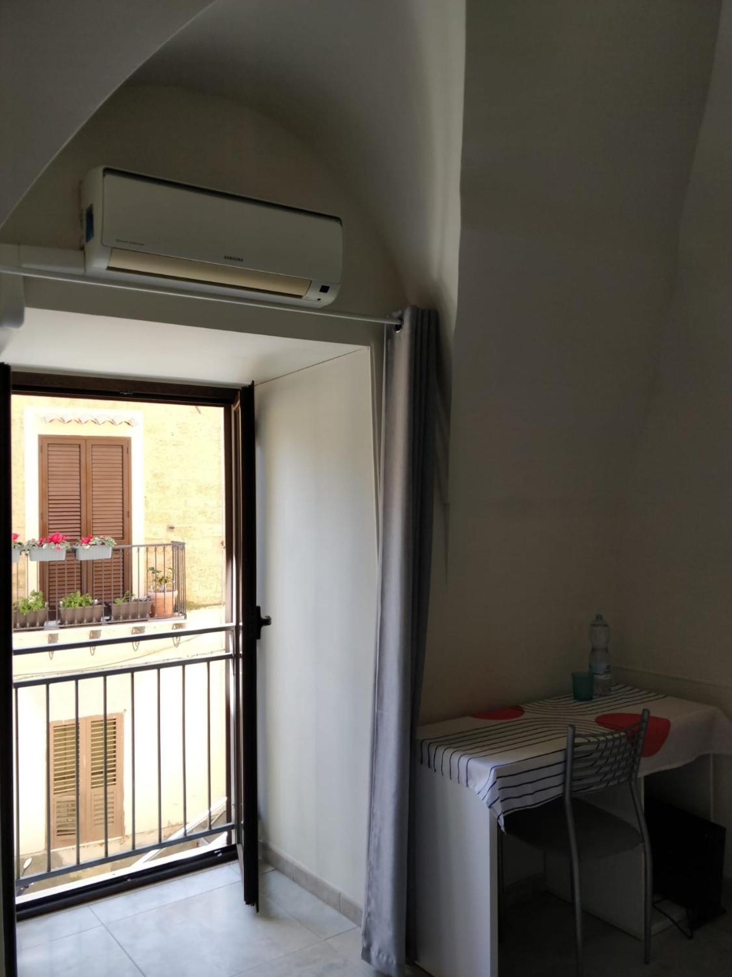 Kalos Rooms Αγκριτζέντο Εξωτερικό φωτογραφία